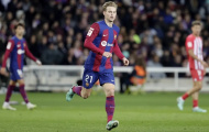 Arsenal muốn cướp De Jong trước mắt M.U