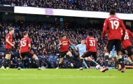 Gary Neville trầm trồ trước Foden