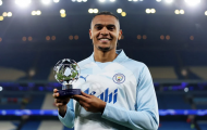 Ferdinand ca ngợi đá tảng Man City công thủ toàn diện