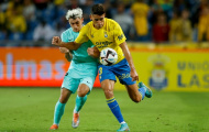 Barca bị đối thủ tranh cả hậu vệ 0 đồng