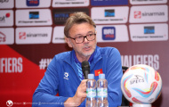 Chạm trán Indonesia, HLV Troussier thừa nhận 1 bất lợi của Việt Nam