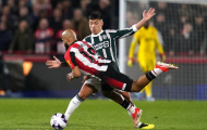 Hàng thủ chắp vá khiến M.U khó mơ Champions League