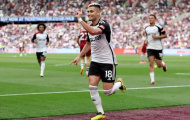 Cầu thủ xuất sắc nhất trận, 2 bàn thắng: Tiền vệ hóa rồng khi rời M.U