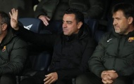 Fan Barca hô vang trời thông điệp gửi Xavi