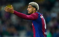Ronald Araujo không còn là hậu vệ tốt nhất của Barcelona