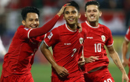Sao nhập tịch ủng hộ thần đồng Indonesia sau màn đối đầu CĐV