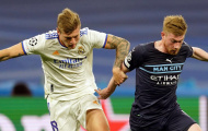 Nhìn De Bruyne, mới thấy Toni Kroos đã đúng
