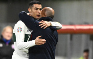 Roberto Martinez 'nịnh' Ronaldo