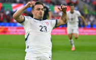 Siêu phẩm giúp cựu sao Liverpool lập kỷ lục tại EURO