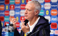 Pháp hứng chịu chỉ trích, Deschamps đáp trả cực gắt