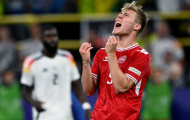 Sao M.U hóa 'chân gỗ' khiến Đan Mạch ôm hận