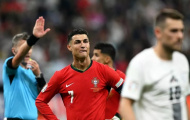 Martinez hứng chịu cơn thịnh nộ vì trọng dụng Ronaldo
