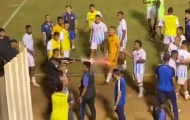 Kinh hoàng! Cảnh sát Brazil bắn cầu thủ ngay trên sân