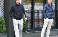 Ten Hag lộ diện cùng bộ sậu mới của Man Utd