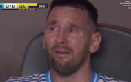 Xúc động! Messi khóc nức nở như đứa trẻ trên ghế dự bị