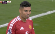 Thảm họa Casemiro trước Liverpool