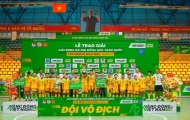 Gian lận tuổi, SLNA bị tước danh hiệu, cấm thi đấu