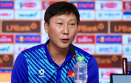 HLV Kim Sang-sik lại xin lỗi vì thua trận, nói rõ điểm yếu của ĐT Việt Nam