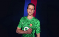 Barcelona không bận tâm, Szczesny tiếp tục thói quen xấu