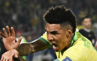 Brazil ngược dòng trước Chile, 'trở về từ cõi chết'