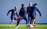 Cú hích xuất hiện; Martinez gây bất ngờ trên sân tập Man Utd