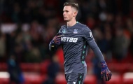 Henderson tự bắn vào chân mình