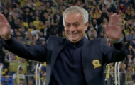 Onana 'tay nhanh hơn não', Mourinho choáng váng