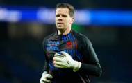 Szczesny phải chờ 3 tháng để ra mắt Barca 