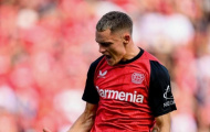 Leverkusen thắng nghẹt thở, tiếp tục bám đuổi Bayern