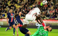 Lẽ ra cầu thủ Monaco đạp Donnarumma phải lãnh thẻ đỏ