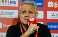 HLV Philippines tranh cãi gay gắt với thành viên đội tuyển Thái Lan