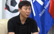HLV Kim Sang-sik: 'Cầu thủ Việt Nam thi đấu còn rất hiền'