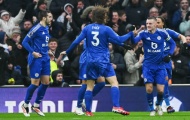 Van Nistelrooy gây choáng, quật ngã Tottenham ngay trên sân khách 