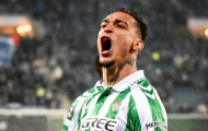 Fan MU: Thay vì đá như ở Betis, Antony chỉ xoay compa tại MU