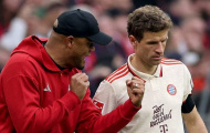 Augsburg vs Bayern: 'Gã hàng xóm' khó chịu; Dấu hỏi Muller