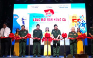 Triển lãm '50 năm vang mãi bản hùng ca': Nâng cao tinh thần yêu nước của giới trẻ