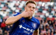 Newcastle cạnh tranh chữ ký Delap với MU
