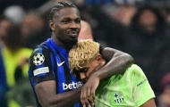 Lamine Yamal bật khóc, Marcus Thuram ôm động viên giữa sân San Siro