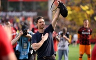 Leverkusen thua đau Dortmund trong ngày BayArena chia tay Xabi Alonso