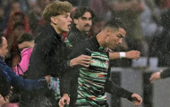 Cristiano Ronaldo gặp sự cố an ninh trước trận Bồ Đào Nha - Đức