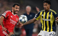 Mourinho bế tắc trước 10 người của Benfica