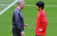 Sir Alex Ferguson khiến huyền thoại MU bật khóc vì quyết định lạnh lùng