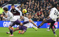 5 điểm nhấn Aston Villa 2-1 Man Utd: Morgan Rogers xuất sắc, Fernandes chấn thương