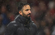 Ferdinand hé lộ sự lạnh nhạt bất thường của Amorim