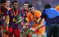 Joan Garcia và đôi tay giữ lại Siêu cúp cho Barca