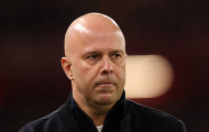 Arne Slot chọn lối đá đẹp hay chiếc ghế tại Liverpool?