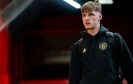 Carrick xúc động khi trao cơ hội cho con trai Fletcher