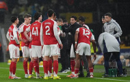 Arsenal đang tự bắn vào chân bằng sự cầu toàn thái quá