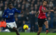 Yoro thắng tranh chấp 100% giúp MU hạ Everton