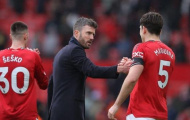 Michael Carrick úp mở kế hoạch giữ chân Harry Maguire